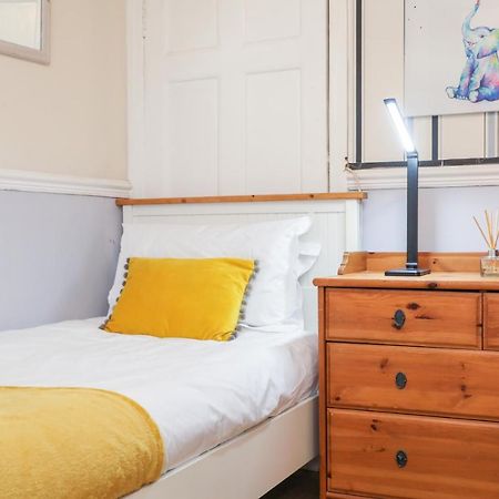 Beautiful 4 Bedroom Cottage - Ideal Location - Free Parking Edimburgo Exterior foto