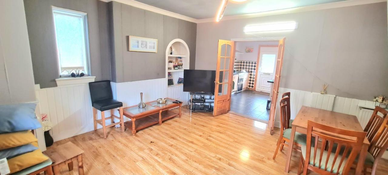 Beautiful 4 Bedroom Cottage - Ideal Location - Free Parking Edimburgo Exterior foto