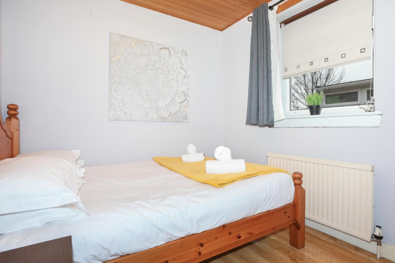 Beautiful 4 Bedroom Cottage - Ideal Location - Free Parking Edimburgo Exterior foto