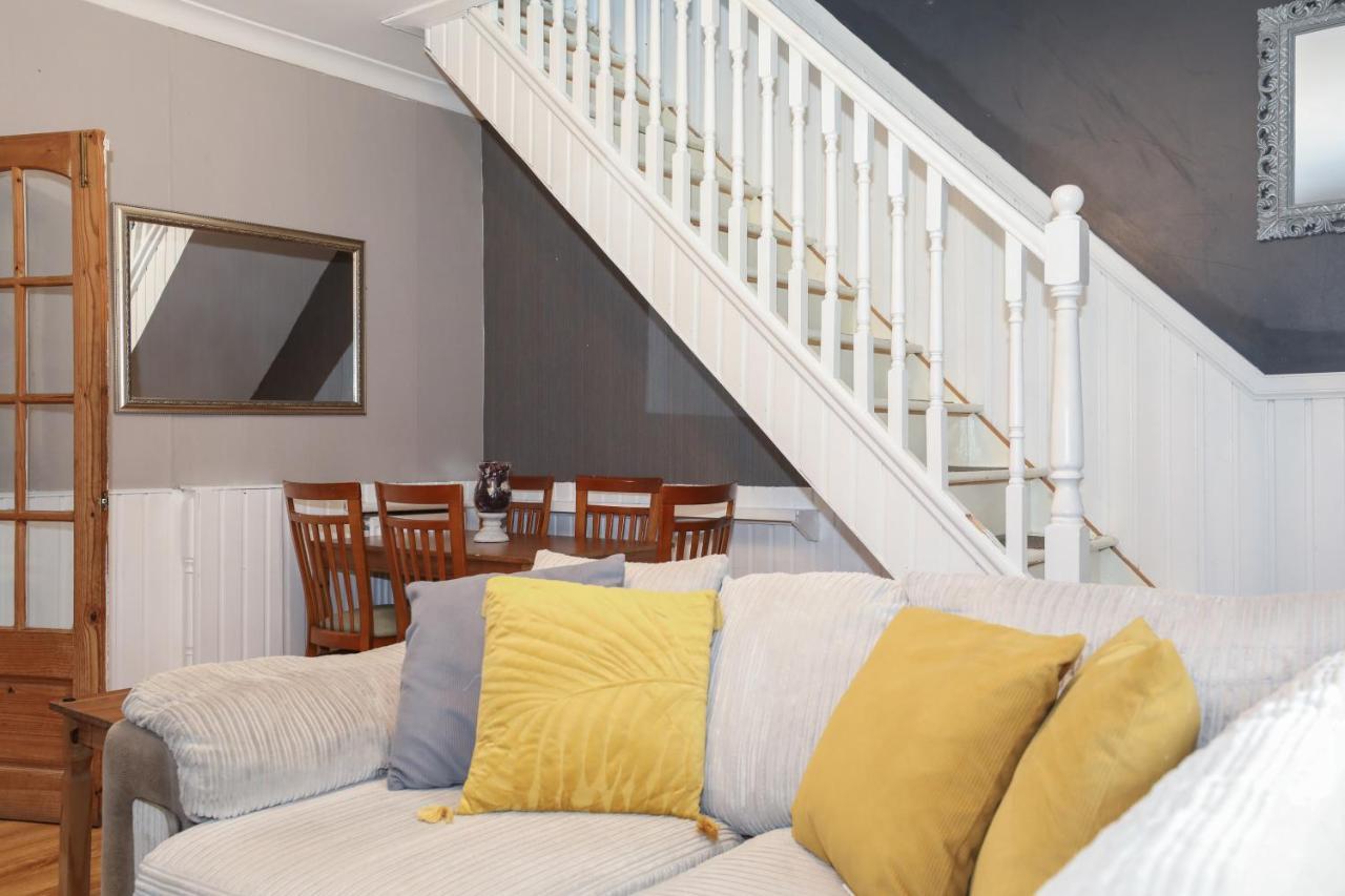 Beautiful 4 Bedroom Cottage - Ideal Location - Free Parking Edimburgo Exterior foto