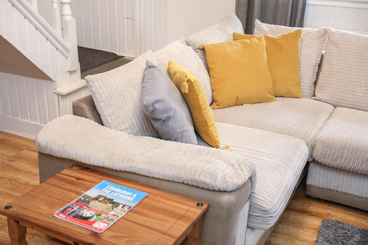 Beautiful 4 Bedroom Cottage - Ideal Location - Free Parking Edimburgo Exterior foto