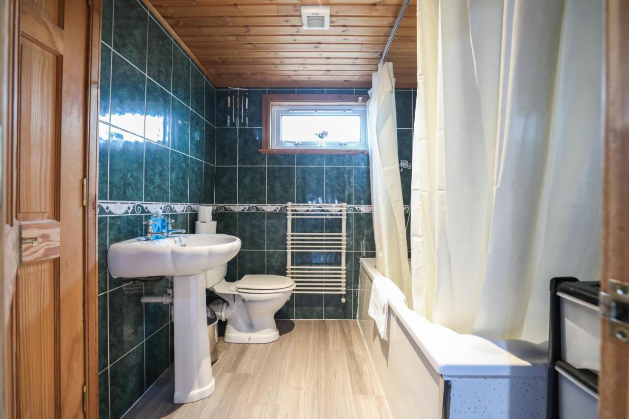 Beautiful 4 Bedroom Cottage - Ideal Location - Free Parking Edimburgo Exterior foto