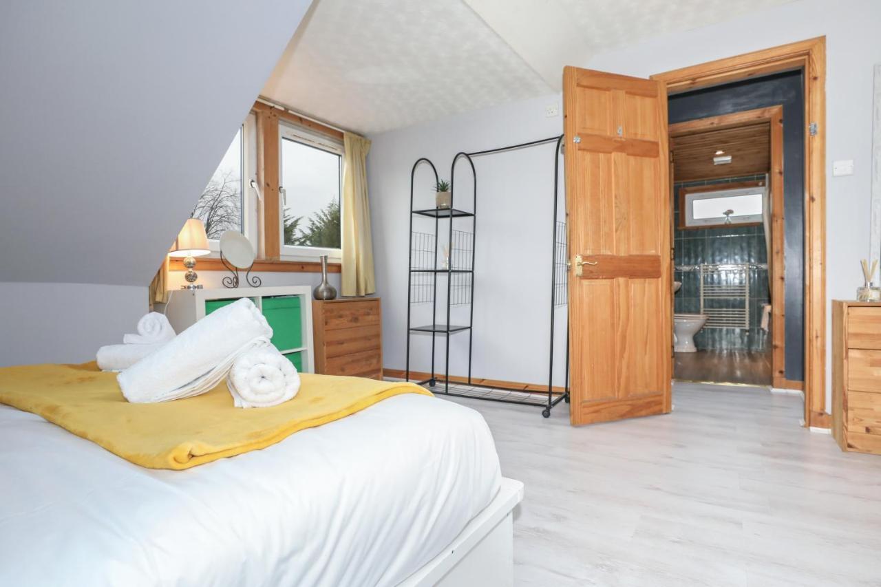 Beautiful 4 Bedroom Cottage - Ideal Location - Free Parking Edimburgo Exterior foto